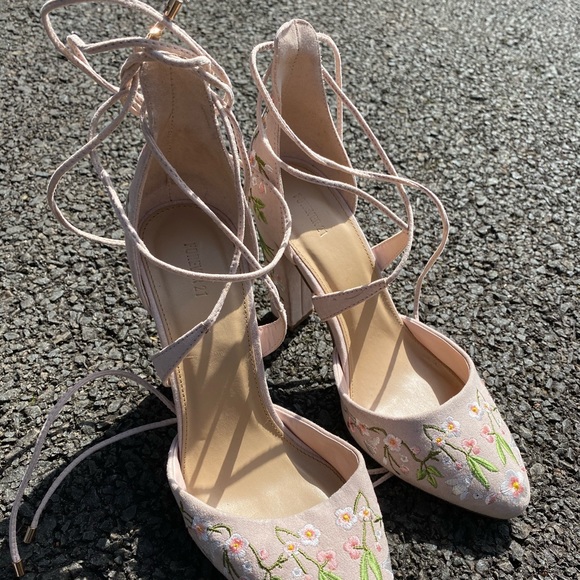 Spring time Heals💕 - Picture 5 of 5